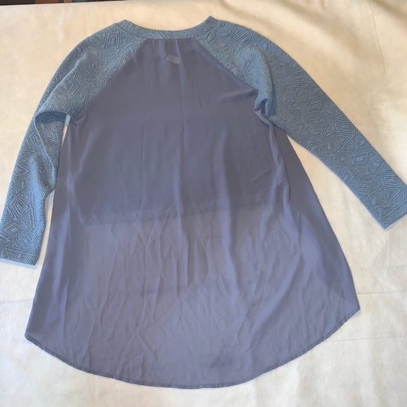 Foreign Exchange Crop Sweater - Picture 11 of 12